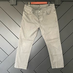 Buck Mason Maverick slim khaki in Slate